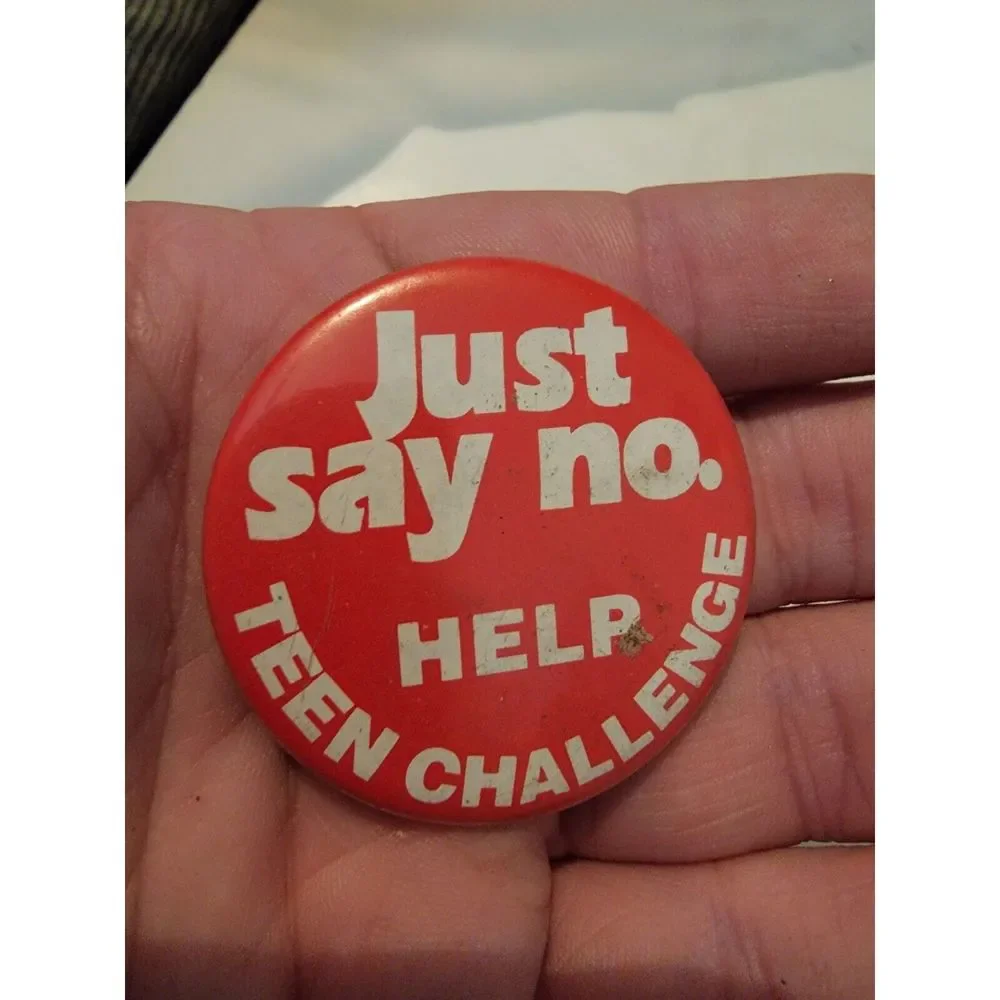 Vintage Button Pinback Just Say No Help‎ Teen Challenge Vtg Retro
